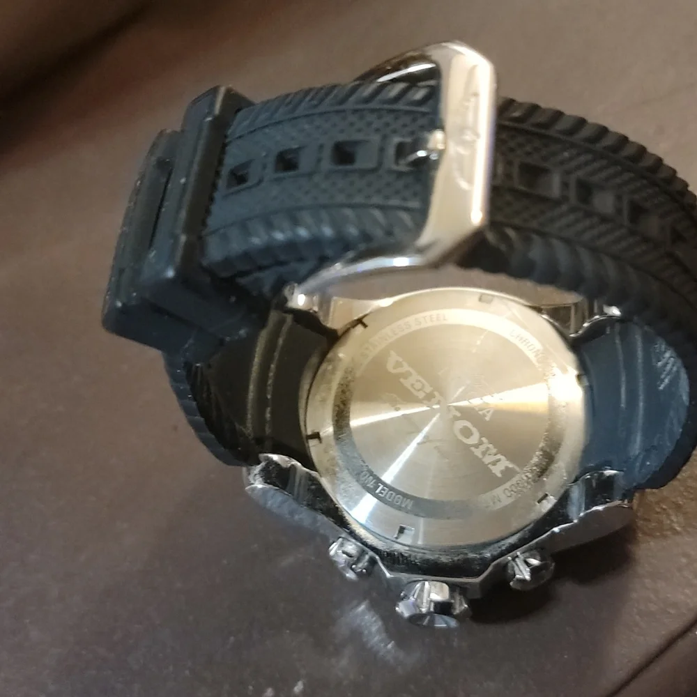Invicta Venom - Picture 4 of 5